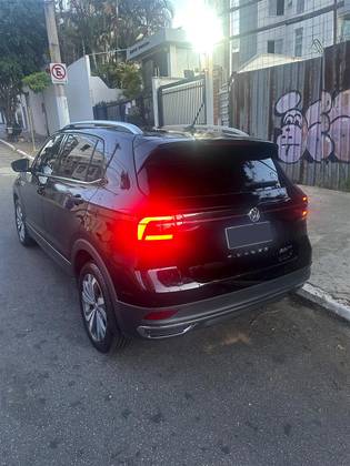VOLKSWAGEN T-CROSS 1.4 250 TSI TOTAL FLEX HIGHLINE AUTOMÁTICO
